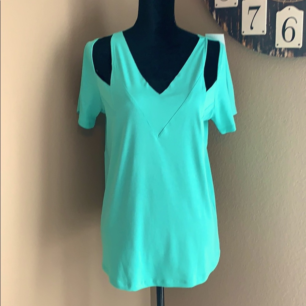 Cutout shoulder tee